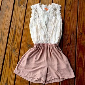 Lace & Jewel Blush Romper S/M